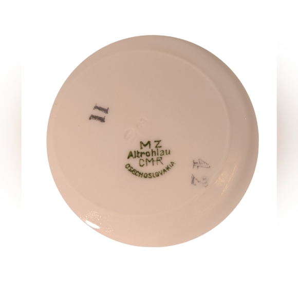 Rare Czechoslovakia Tea Cup - Picture 4 of 4